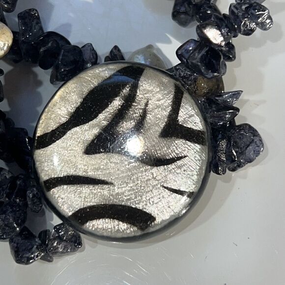 EsMor Three-Strand Chip Bead Bracelet (Lead & Cadmium Free) - Picture 7 of 10